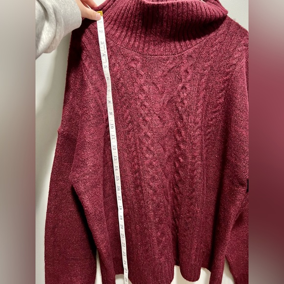 Gap Knitted Sweater - Picture 2 of 4